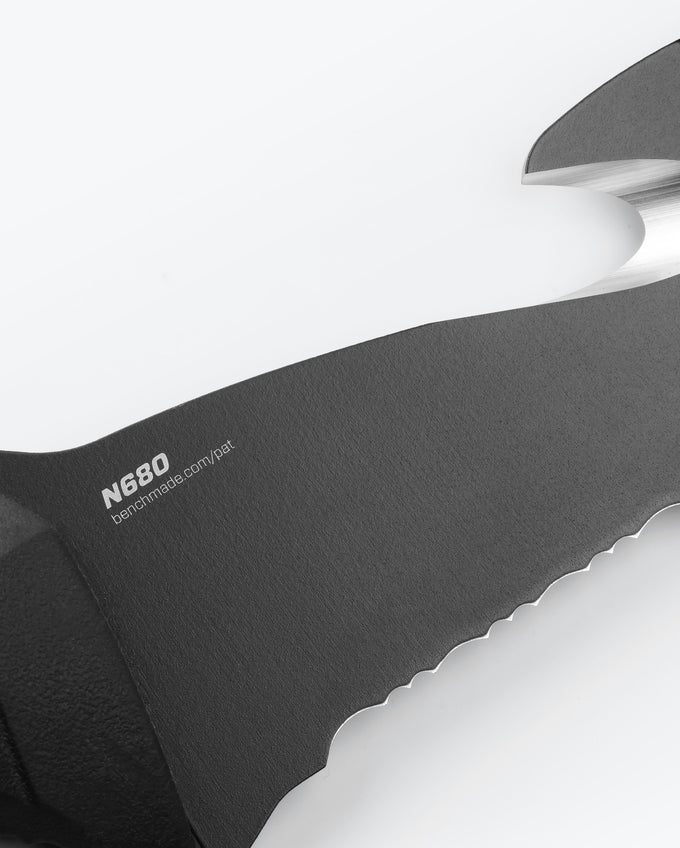 Benchmade H2O Fixed Dive Knife close up