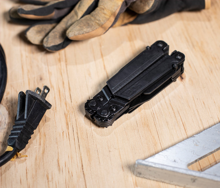 Power Access Assisted open Multi-Tool w/ hex bit